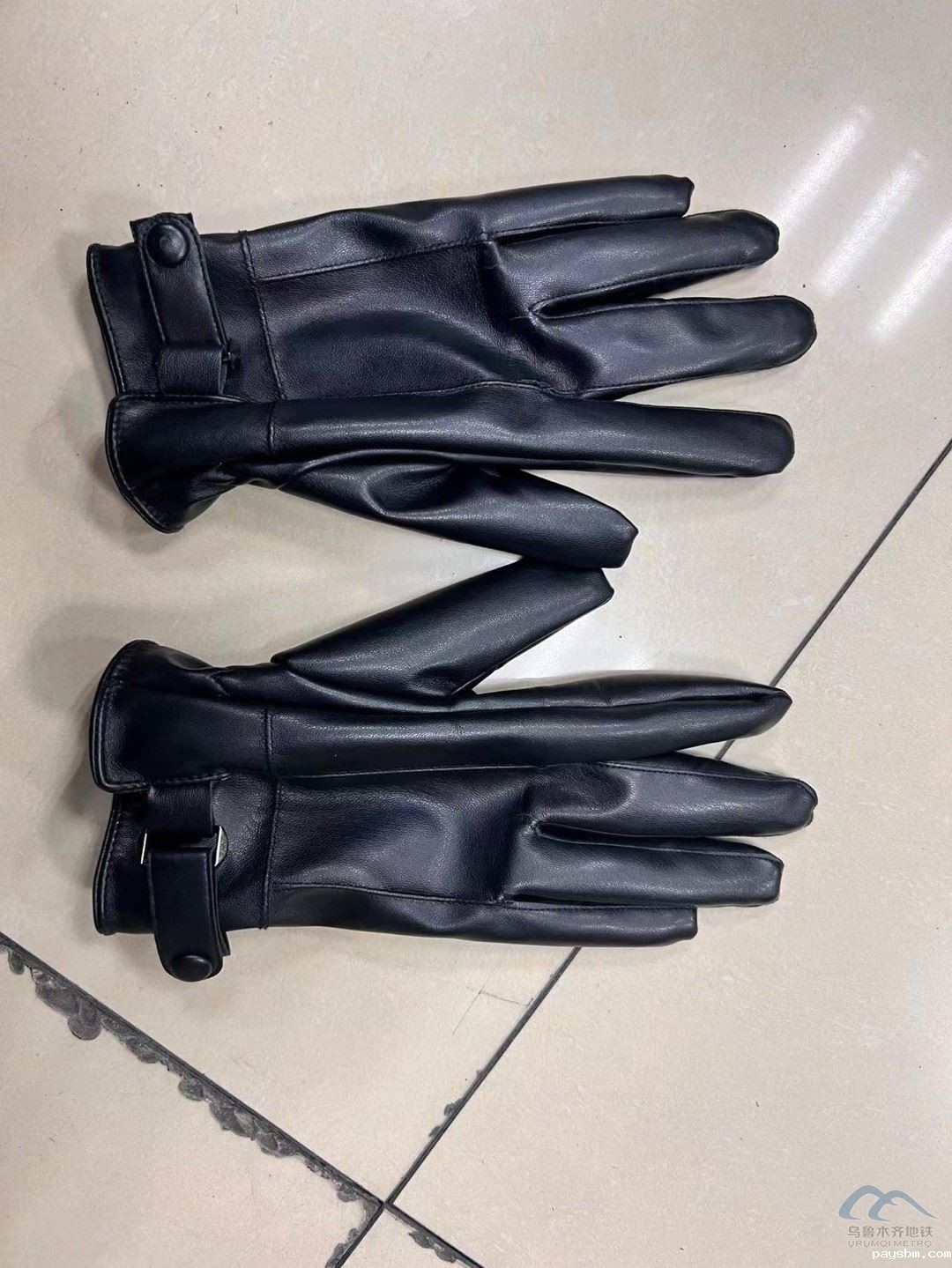 手套.jpg
